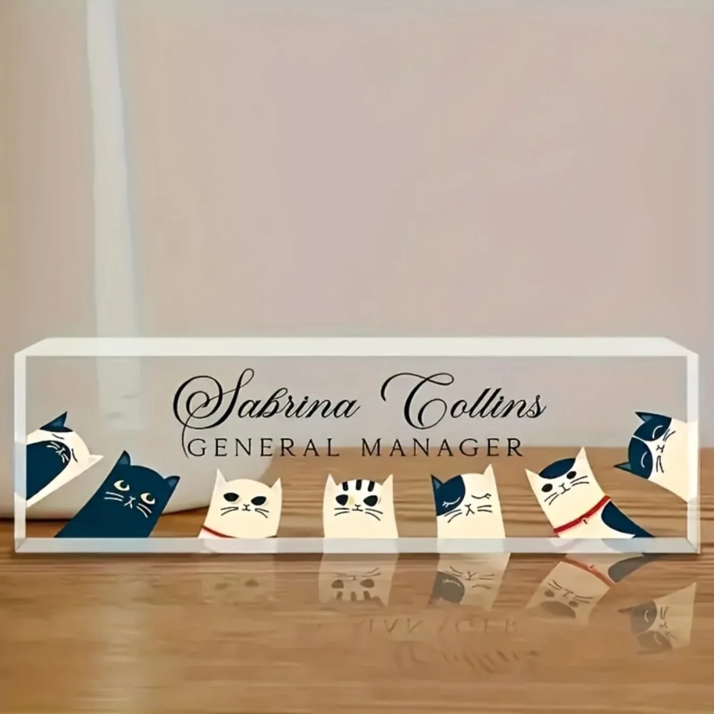[2Dフラット] カスタム透明猫モチーフのアクリル製デスクネ - Desk Name Plate のレビューと価格