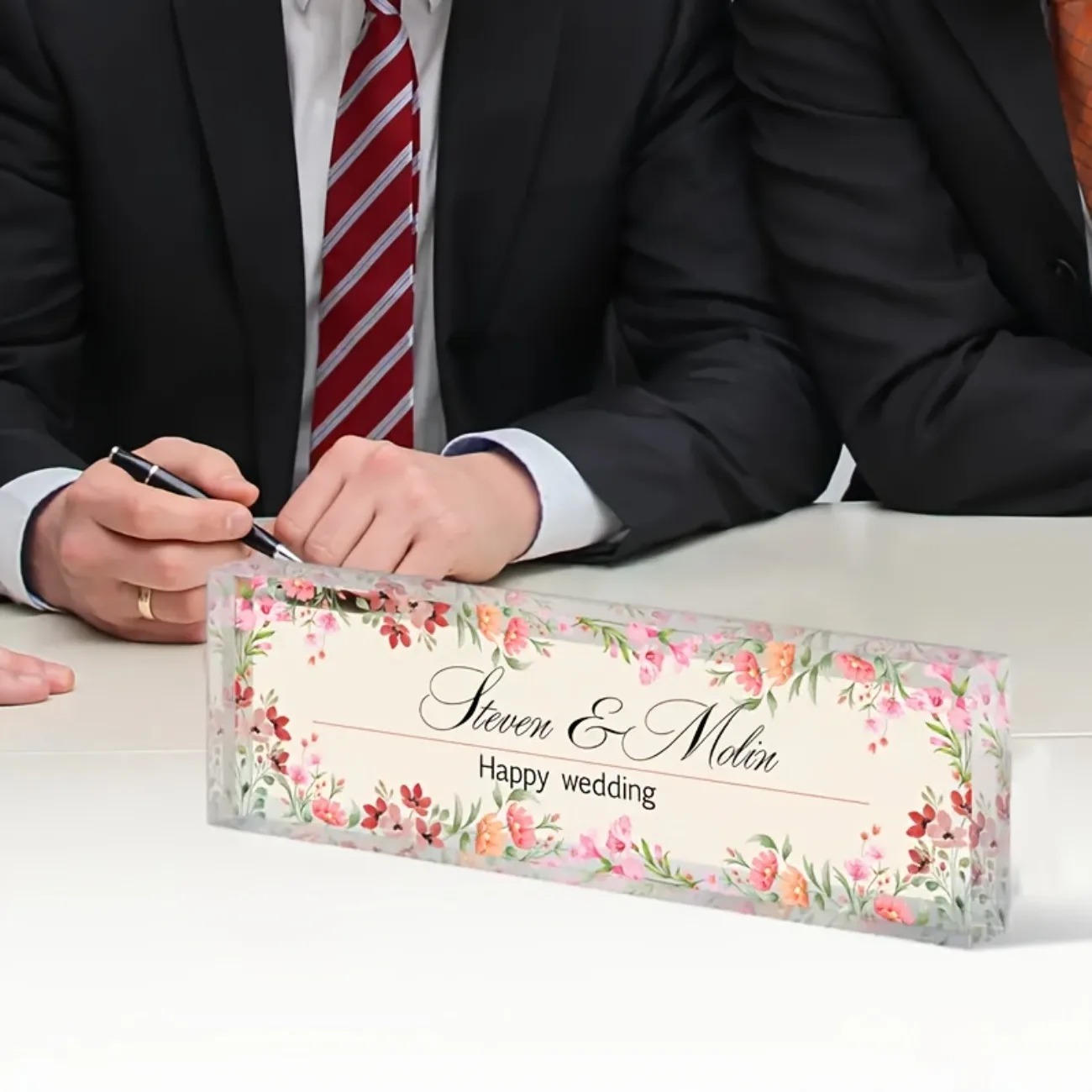 カスタマイズ可能な2Dアクリル製デスクネームプレート、カラフ - Desk Name Plate のレビューと価格